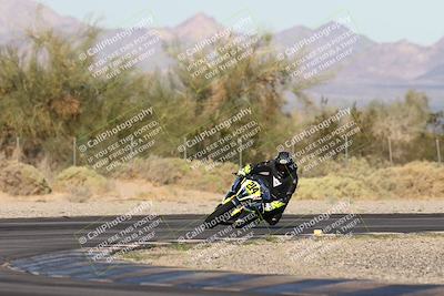 media/Nov-02-2025-CVMA (Sun) [[337aff29ab]]/Race 17-Amateur Supersport Middleweight/